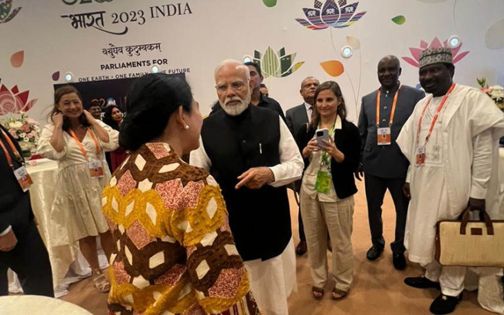 Puan saat Berbincang Hangat dengan Perdana Menteri India
