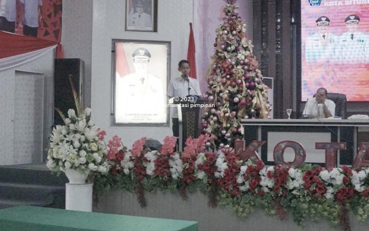 Wakil Walikota Bitung saat menyampaikan sambutannya.