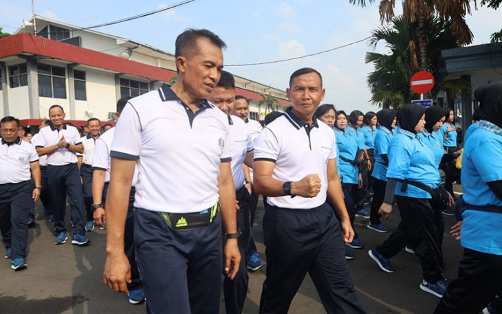 Danlantamal V saat Hadiri Olahraga Bersama Jelang HUT Ke-61 Kowal Tahun 2024