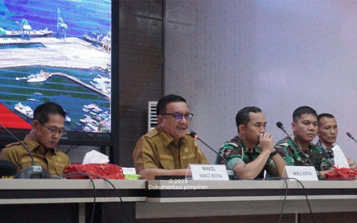 Wali Kota Bitung bersama wakil walikota Bitung saat membuka kegiatan Musrenbang RKPD Tahun 2024