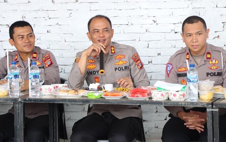 Jumat Curhat
