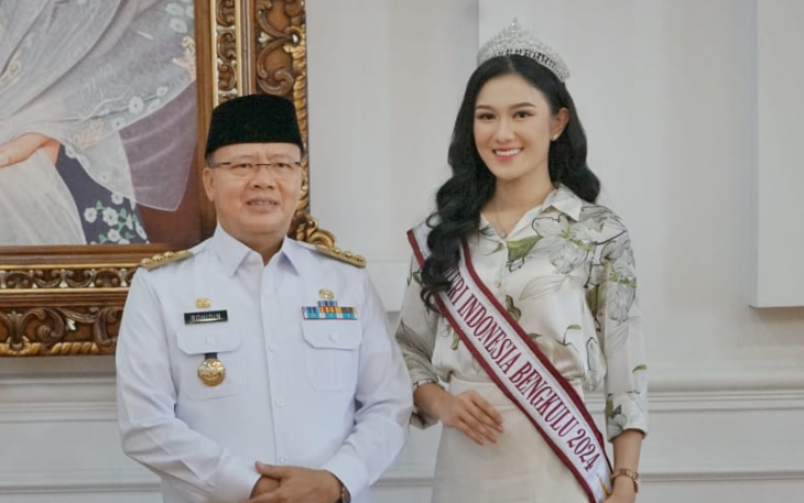 Gubernur Rohidin Mersyah menerima audiensi Puteri Indonesia Perwakilan Bengkulu Nabila Putri Bintadytama di Balai Raya Semarak Bengkulu pada Rabu (7/2/2024)