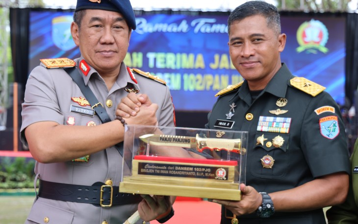 Kapolda Kalteng saat Hadiri Sertijab Danrem 102 Panju Panjung