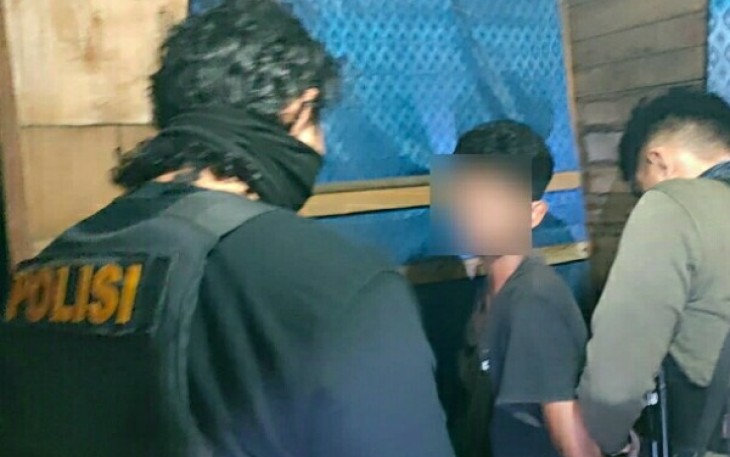 Pelaku saat diamankan Tim Tarsius Polres Bitung