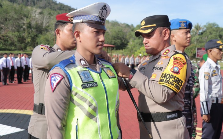 Kapolres Lingga Pimpin Apel Gelas Pasukan Operasi Patuh Seligi 2024