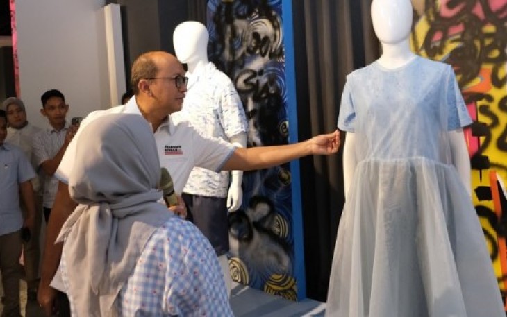 Pameran Official Merchandise Pemilih Muda di Khayangan Hall 12, Gama Tower, Kuningan Jakarta, Senin (15/1)