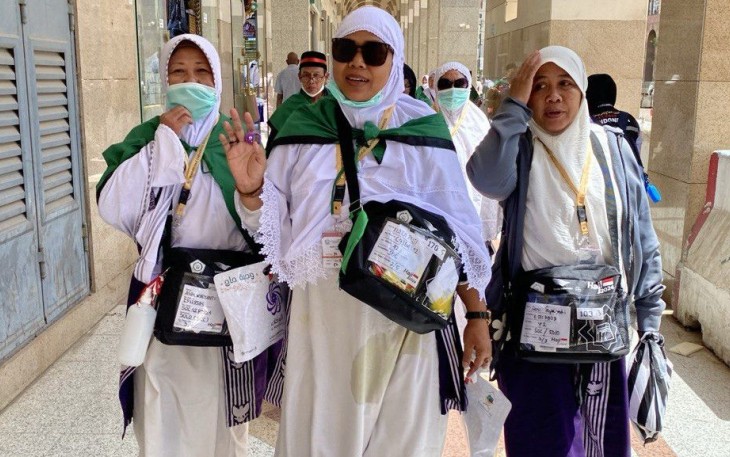 Jemaah haji SOC-42 embarkasi Solo tiba di Madinah 