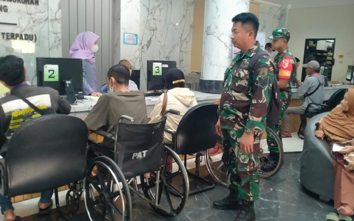 Screening katarak di wilayah desa binaan 