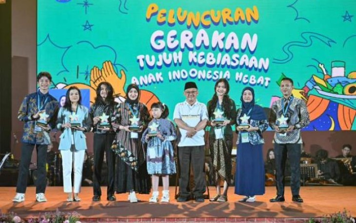  Kementerian Pendidikan Dasar dan Menengah (Kemendikdasmen) secara resmi meluncurkan Gerakan 7 Kebiasaan Anak Indonesia Hebat
