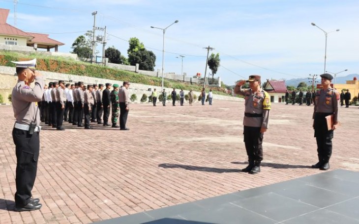 Apel Gelar Pasukan Ops Keselamatan Toba 2024 di Lapangan Apel Mako Polres Tapsel, Rabu (13/03/2024)
