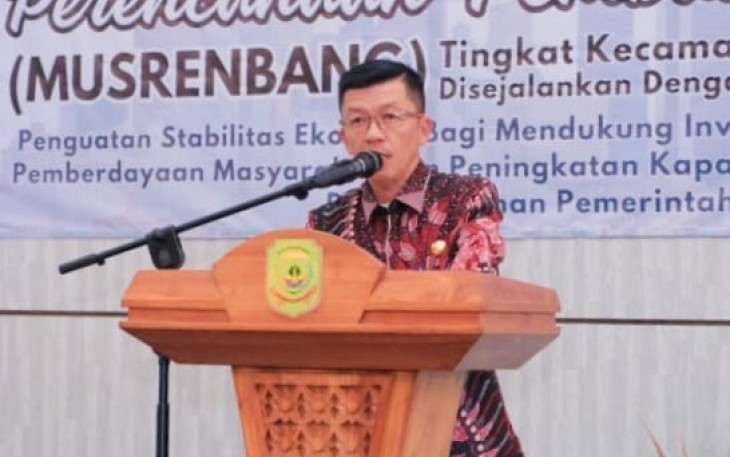 Penjabat (Pj) Wali Kota Tanjungpinang, Hasan, S.Sos membuka kegiatan Musyawarah Perencanaan Pembangunan (Musrenbang) Tingkat Kecamatan Tahun 2024. Perdana dilaksanakan di wilayah Kecamatan Bukit Bestari dan dilanjutkan di Kecamatan Tanjungpinang Kota, Kamis (1/2)