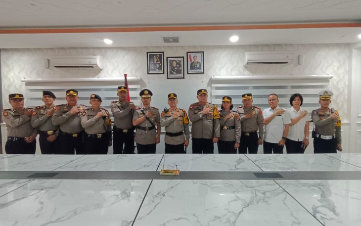 Foto Bersama usai acara