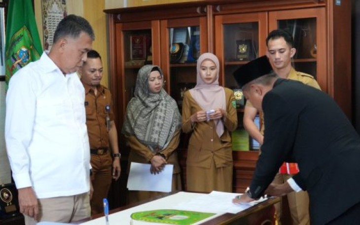 Bupati Natuna, Wan Siswandi Lantik Pimpinan Tertingi Pertama dan Jabatan Fungsional di  Lingkungan Pemerintah Daerah
