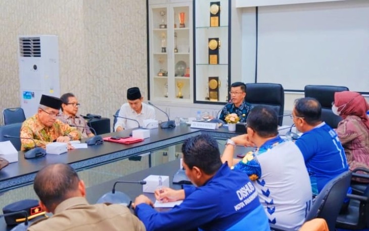 Hasan saat Pimpin Rapat Pelaksanaan Kampung Ramadhan
