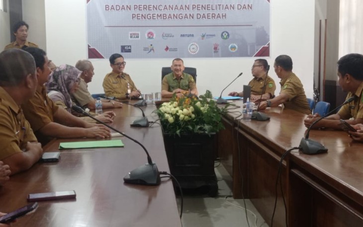 Wakil Bupati Natuna dan Sekda Sidak ke Beberapa OPD Pasca Libur Panjang 