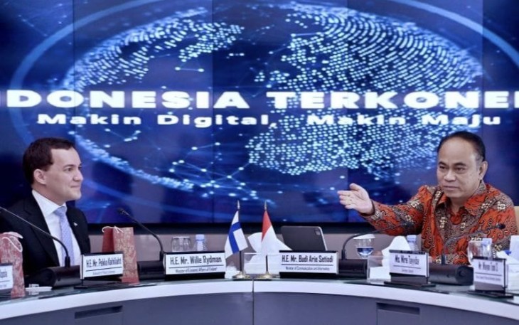Menteri Budi Arie saat menerima kunjungan Menteri Kerja Sama Ekonomi Finlandia Wille Rydman