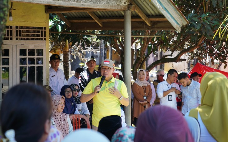 Gubernur Bengkulu Rohidin Mersyah Beri Bantuan Korban Kebakaran di Bengkulu Utara
