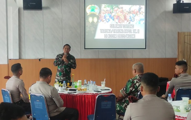 Dandim Ngawi saat Sambut Kunjungan Taruna Taruni Akpol 2024 di Makodim Ngawi
