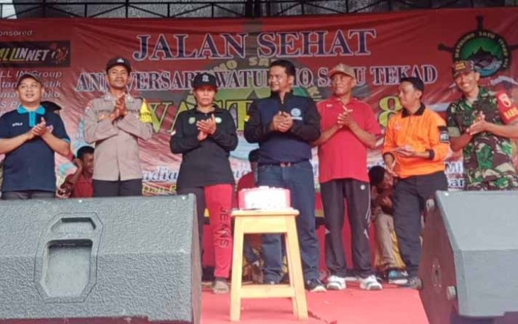 Babinsa Slawe dan Pilar Desa Semarakkan Ulang Tahun WAST ke-8