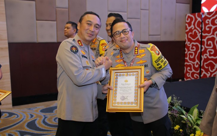 Bid Humas Polda Metro Jaya Raih Penghargaan Amplifikasi Terbaik Zona I