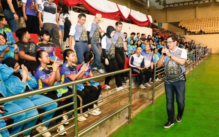 Pj Gubernur Jateng, Nana Sudjana saat di GOR Jatidiri Kota Semarang