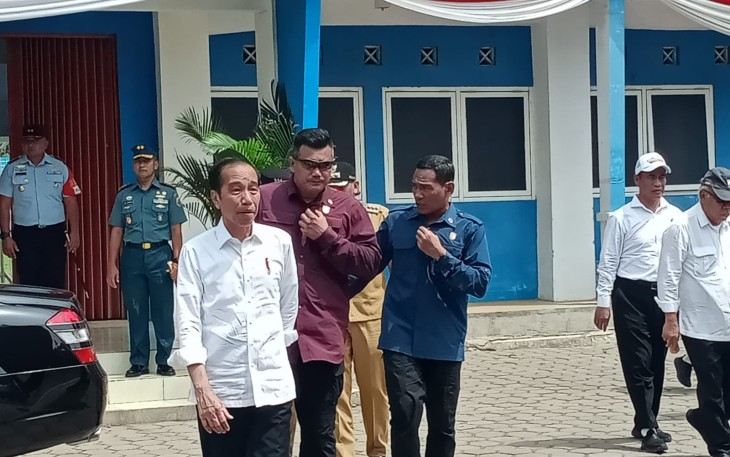 Danlanal Tegal Sambut Kunjungan Kerja Presiden Ri dan Rombongan Di Stadion Yos Sudarso Kota Tegal