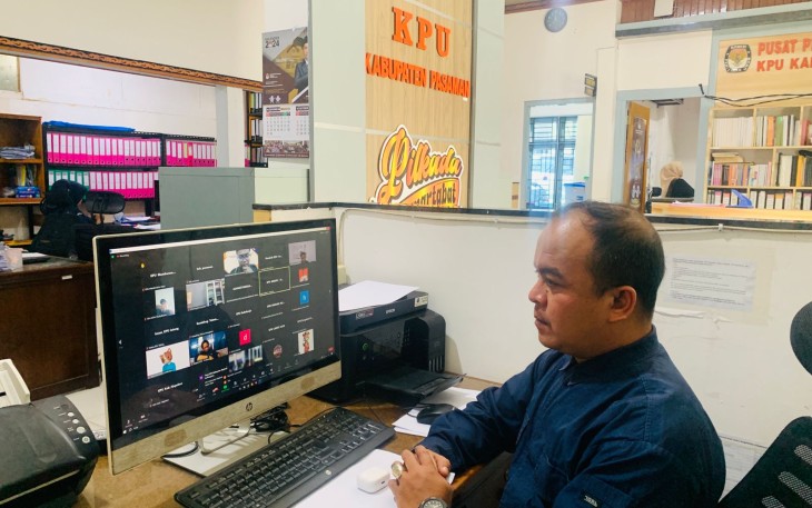 KPU Pasaman Ikuti Zoom Meeting Tentang Uji Beban Pembaruan Laman JDIH