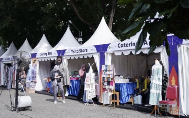 Stand Semarang Halal Food Festival 2024