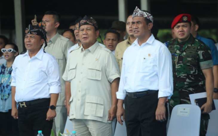 Menteri Pertanian Andi Amran Sulaiman saat bersama Menteri Pertahanan Prabowo Subianto