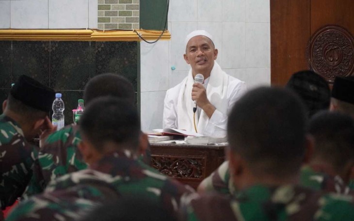 Batalyon Yonarmed 11/GG/2/2 Kostrad saat Peringati Isra Mi'raj Nabi Muhammad SAW 1445 H/2024 M 