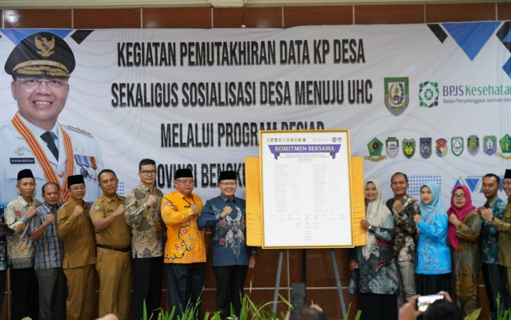 Gubernur Rohidin Mersyah membuka secara resmi sosialisasi Desa menuju Universal Health Coverage (UHC) melalui Program Pesiar se- Provinsi Bengkulu di Hotel Nala Sea Side Bengkulu, Senin (01/04/2024)
