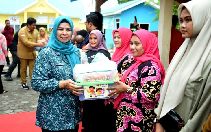 Ketua TP-PKK Kepri saat Luncurkan Gesa Buana dan Posyandu Holistik Terintegrasi di Kabupaten Bintan