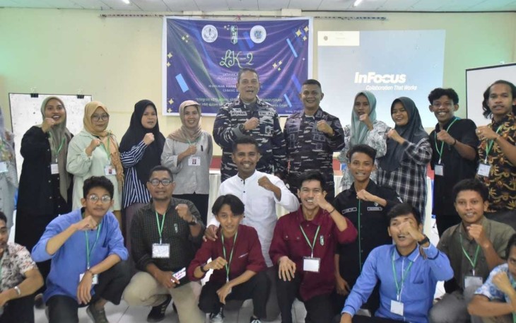 Kapoksahli Koarmada III Sebagai Narasumber Intermediate Training Nasional LK2 HMI Cabang Sorong