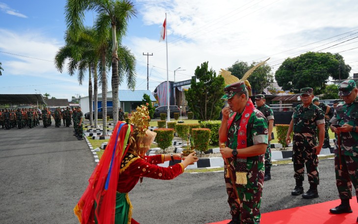 Pangdam II /SWJ Lakukan Kunjungan Kerja ke Kodim 0408/BS