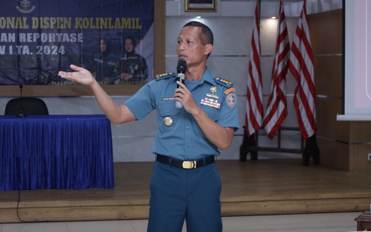  Asisten Personel (Aspers) Pangkolinlamil Kolonel Laut (P) Totok Irianto, CRMP 