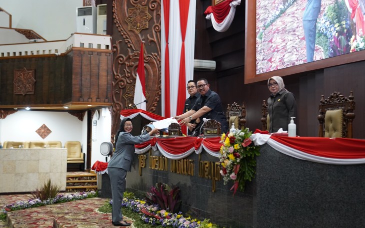Anggota komisi C DPRD Jawa Timur Lilik Hendarwati 