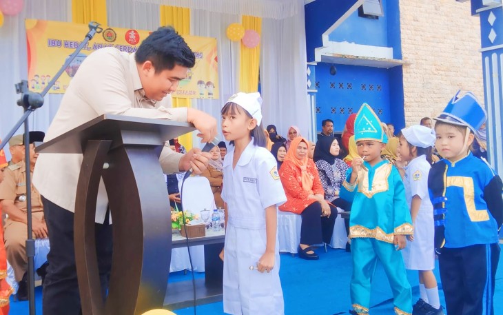 Bupati Bintan Hadiri Pawai Paud Peringatan Hari Ibu