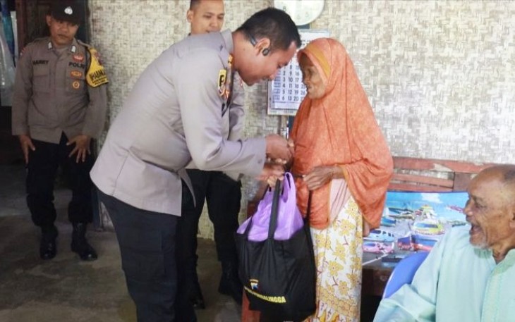 Kapolres PurbaIingga Terus Tebar Kepedulian terhadap Sesama 