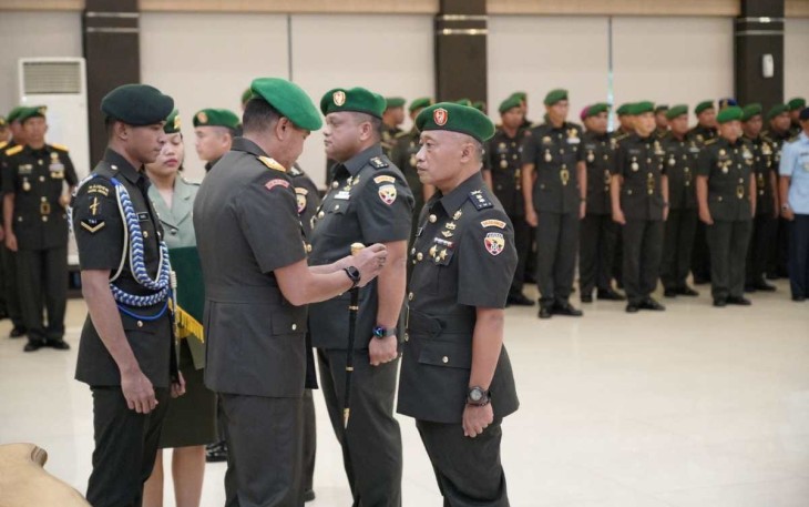 Pangdam IX/Udayana Mayjen TNI Harfendi, S.I.P., M.Sc., dalam amanatnya saat acara penyerahan tugas, wewenang dan tanggung jawab jabatan serta Tradisi Laporan Korps Pejabat Kodam IX/Udayana yang digelar di Aula Supardi Makodam IX/Udayana, Denpasar, pada Selasa, 5 Maret 2024