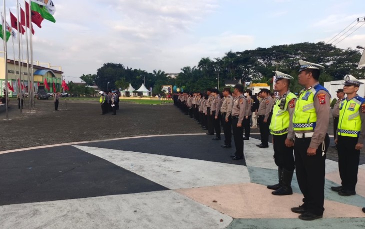 Ratusan pasukan terlatih Polrestabes Medan saat kawal pengamanan kegiatan kampanye