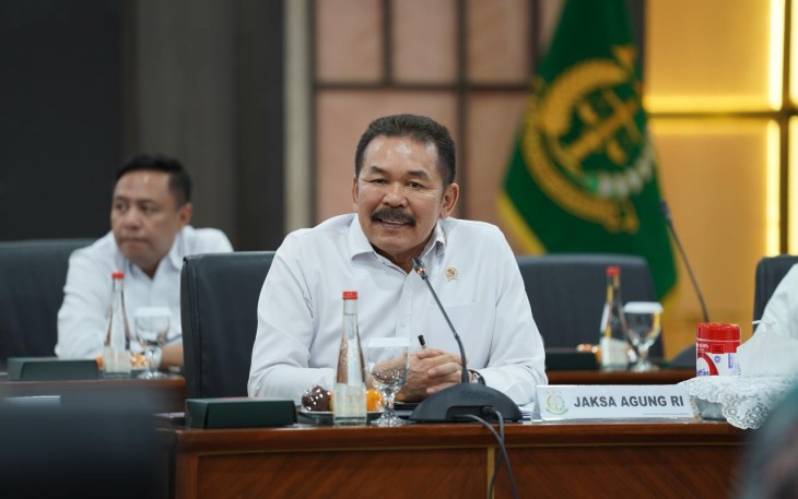 Jaksa Agung ST Burhanuddin saat menerima audiensi dengan Komisi Pengawas Persaingan Usaha (KPPU) Republik Indonesia, Rabu 7 Februari 2024 bertempat di Gedung Utama Kejaksaan Agung, Jakarta.