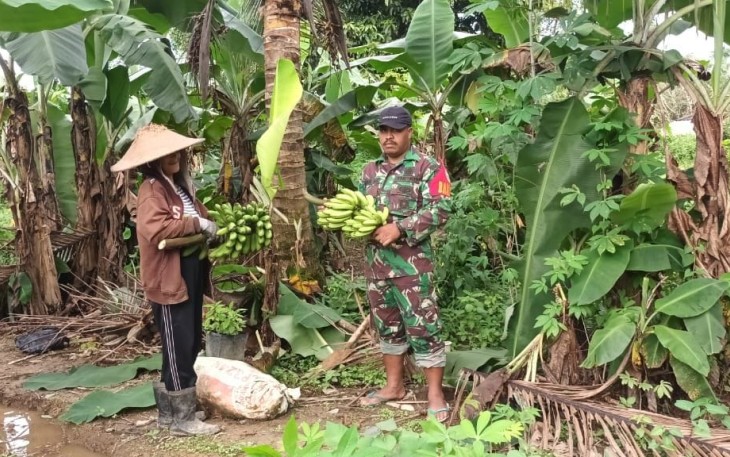 Babinsa Koramil 1710-03/Kuala Kencana Laksanakan Komsos Untuk Ketahui Situasi Dan Kondisi Warga Binaan