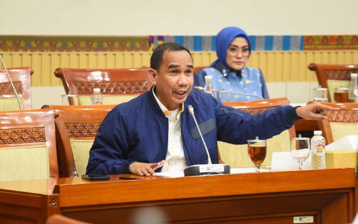 Anggota Komisi III DPR RI, Rudianto Lallo dalam Rapat Dengar Pendapat (RDP) Komisi III DPR dengan Kapolda Kalteng dan Kapolres Jaktim, di Kompleks Parlemen, Senayan, Jakarta, Selasa (17/12/2024).