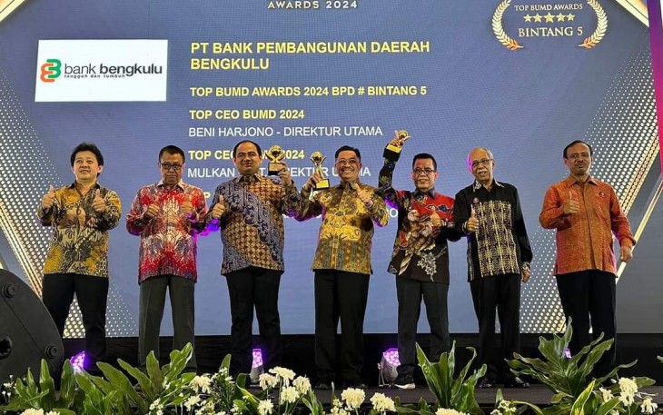Gubernur Bengkulu Raih Dua Penghargaan Top Pembina BUMD 2024