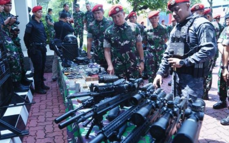 Panglima TNI Jenderal TNI Agus Subiyanto saat Cek Kesiapan Pasukan Elite Kopassus