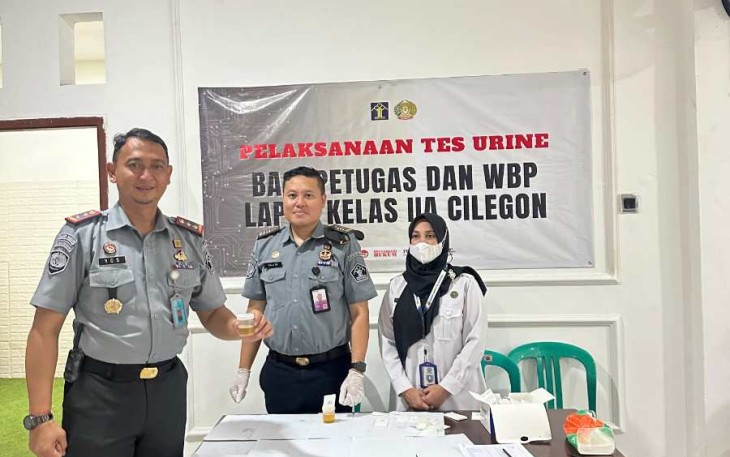 Test urine pegawai Lapas Cilegon, Selasa (23/1)