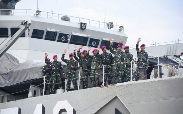 KRI Teluk Lampung-540 berangkat dukung operasi satgas Marinir, Jakarta (30/1)
