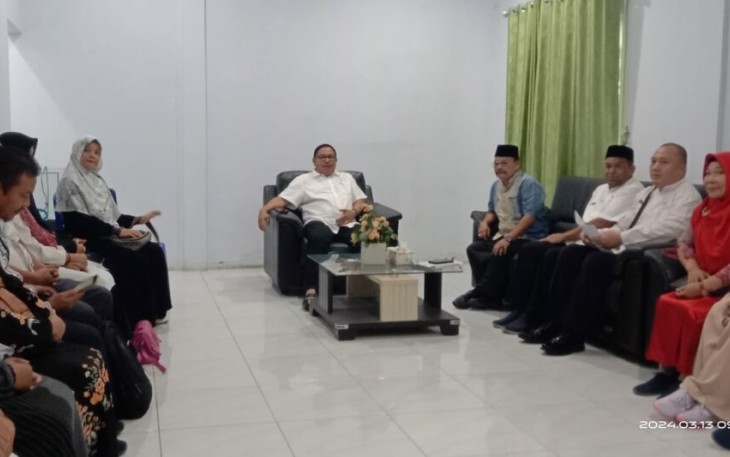 Pj Walikota Bengkulu Arif bersama inspektorat menyambangi tiga OPD masing-masing DP3AP2KB, Dinas Pariwisata dan Dinas Kelautan Perikanan (DKP), Rabu (13/3/2024)