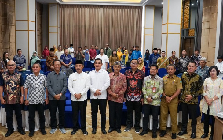 Sekda Prov Kepri Buka Rakor Kesbangpol Bahas Harmonisasi Program dan Stabilitas Daerah 