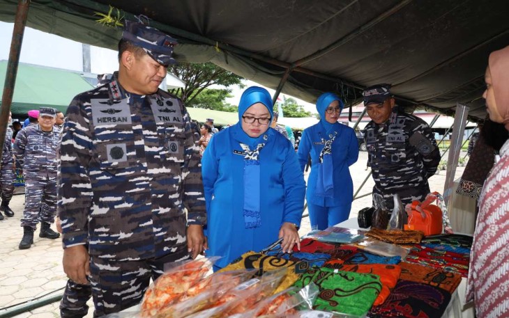 Bazar TNI Koarmada III Sorong